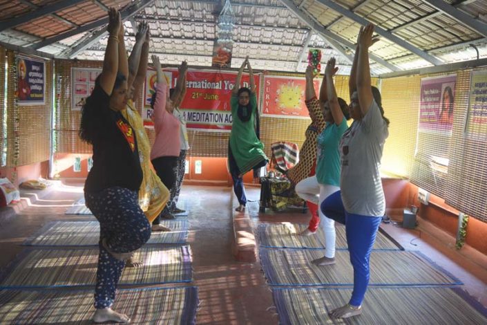 Short term yoga class for foreigners in Kollam Kerala
